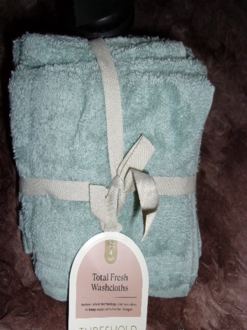 NWT Threshold 4 Pack Total Fresh Antimicrobial Washcloths Aqua